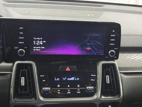 Certified 2022 Kia Sorento S FWD image 30