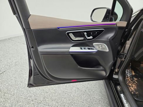 Certified 2023 Mercedes-Benz EQE 350+ SUV w/ Exclusive Trim Package image 15