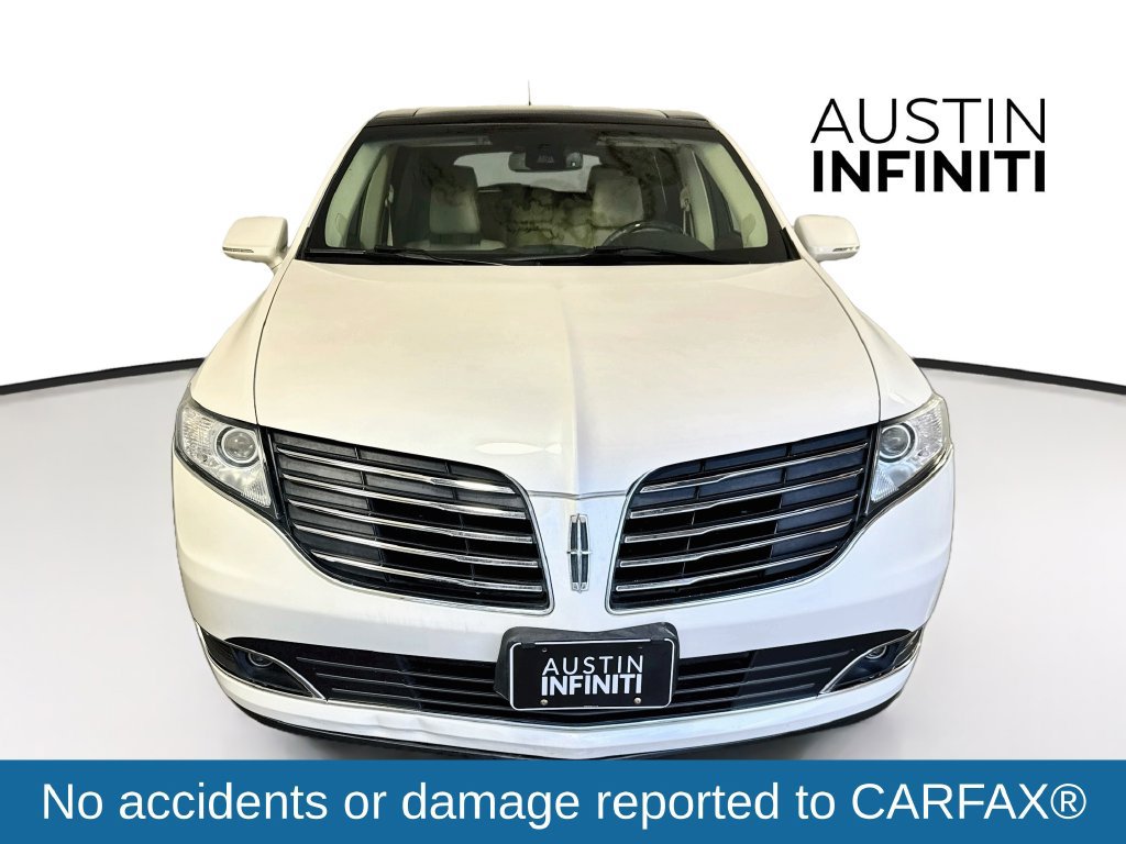 Used 2019 Lincoln MKT AWD image 2