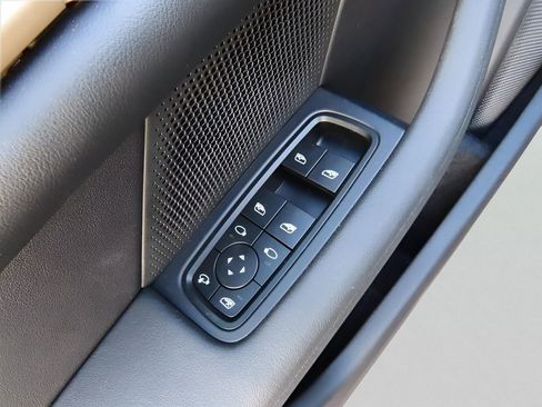 New 2025 Porsche Taycan 4S AWD/4WD image 46