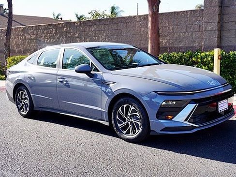 New 2026 Hyundai Sonata Blue FWD image 6