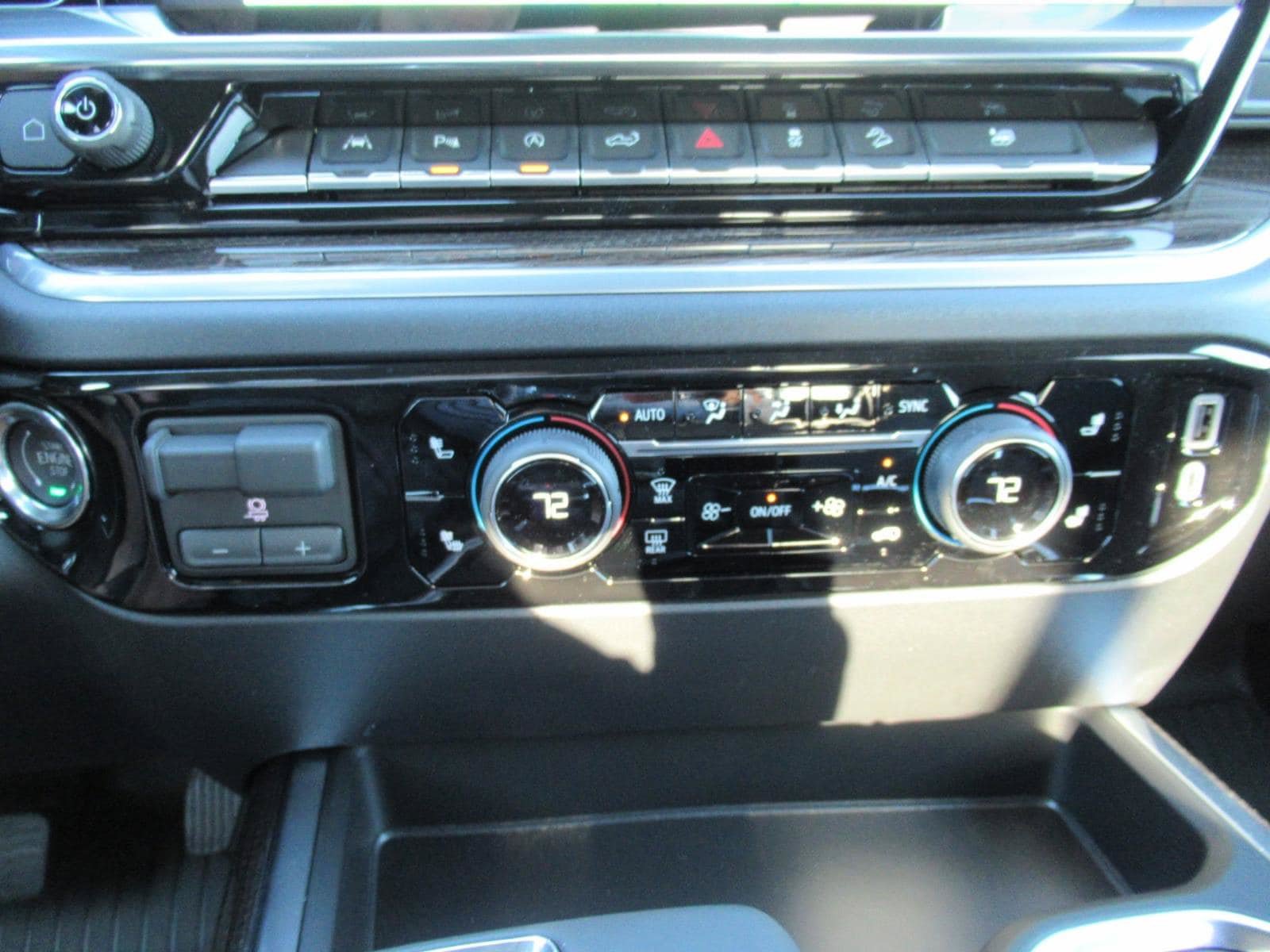 New 2026 Chevrolet Silverado 1500 RST w/ RST All Star Premium Package AWD/4WD image 28