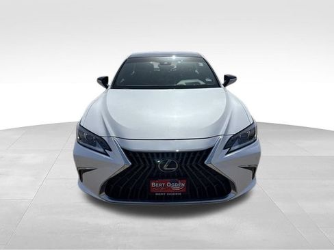 Used 2024 Lexus ES 350 w/ Technology Package FWD image 2