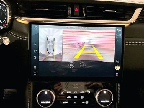 Certified 2025 Jaguar F-PACE R-Dynamic S image 23