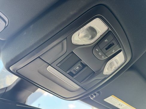 Used 2020 RAM 1500 Big Horn AWD/4WD image 19