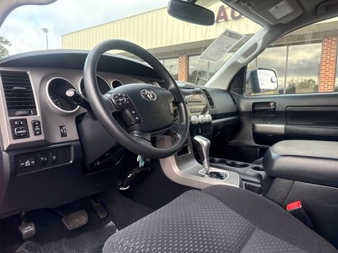Used 2012 Toyota Tundra 4x4 Double Cab image 10