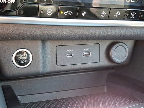 Used 2023 Nissan Rogue SV w/ SV Premium B Package image 25