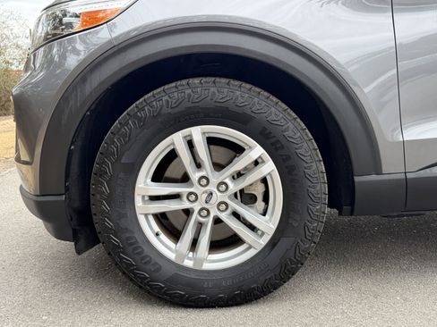 Used 2021 Ford Explorer XLT w/ Class III Trailer Tow Package image 10