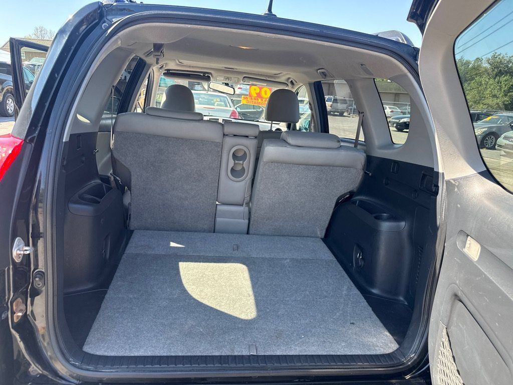Used 2009 Toyota RAV4 Limited FWD image 11