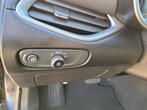 Used 2023 Chevrolet Malibu LT image 23