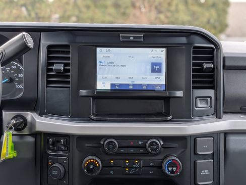 Used 2025 Ford F250 XLT image 16