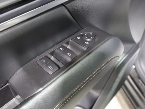 Used 2025 GMC Terrain Elevation AWD/4WD image 12