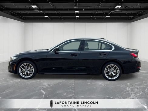 Used 2025 BMW 330i xDrive Sedan AWD/4WD image 2
