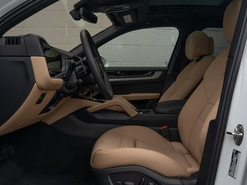 New 2026 Porsche Cayenne AWD/4WD image 17
