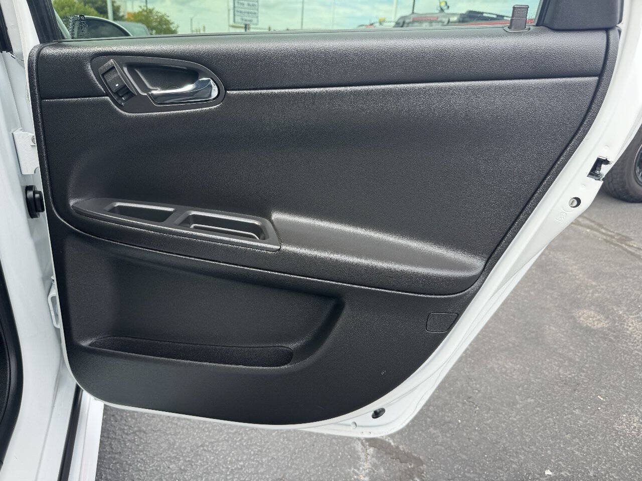 Used 2014 Chevrolet Impala LT w/ LT Sunroof Package FWD image 20