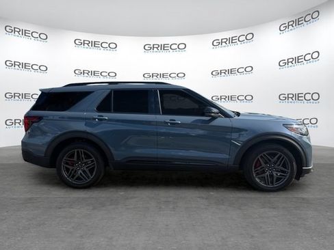 Used 2025 Ford Explorer ST w/ Sun And Sound Package RWD image 8