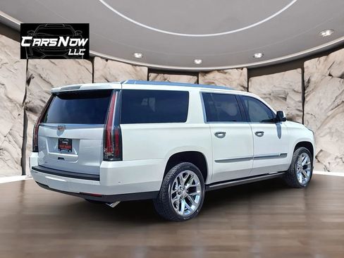 Used 2019 Cadillac Escalade ESV Platinum AWD/4WD image 6
