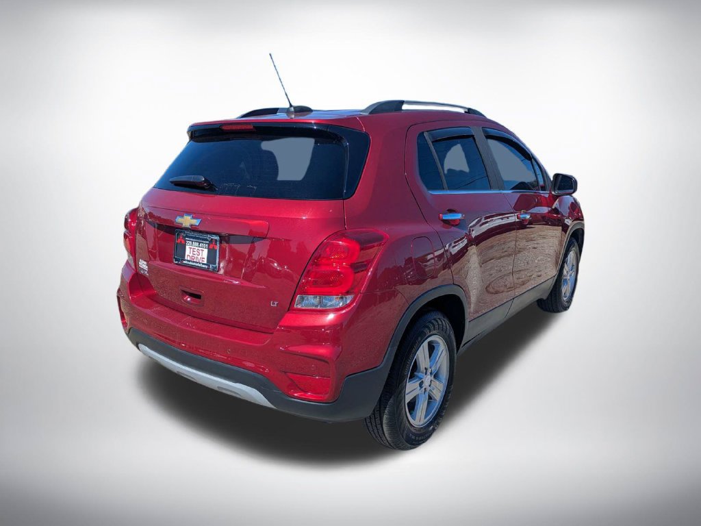 Used 2020 Chevrolet Trax LT w/ Driver Confidence Package FWD image 3
