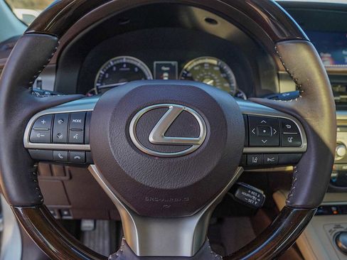 Used 2018 Lexus ES 350 image 12