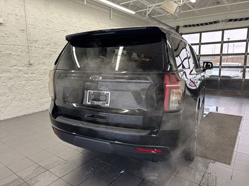 Used 2023 Chevrolet Tahoe Z71 w/ Luxury Package image 7