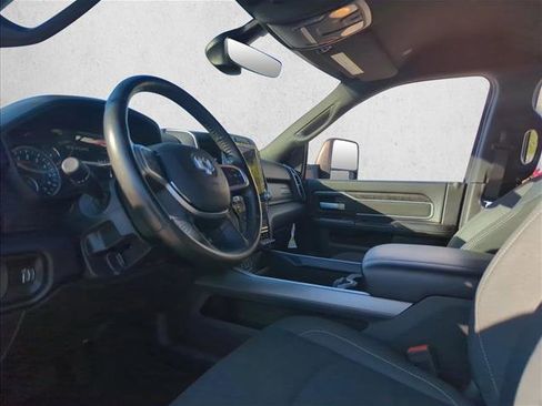 Used 2024 RAM 2500 Big Horn w/ Sport Appearance Package image 5