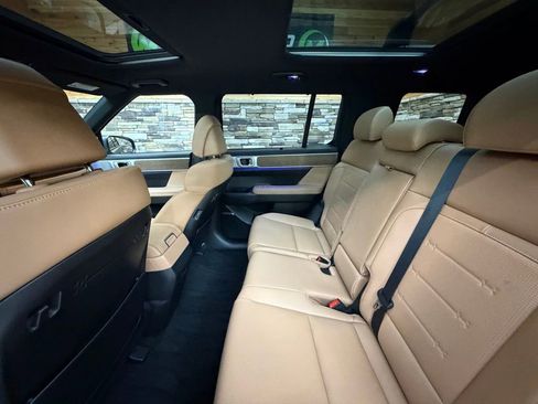 Used 2025 Hyundai Santa Fe Limited image 29