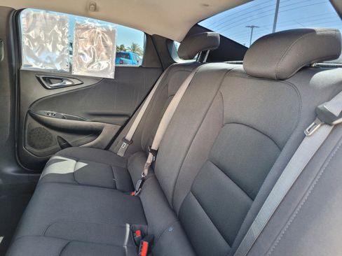 Used 2024 Chevrolet Malibu RS FWD image 12
