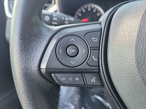 Used 2021 Toyota RAV4 XLE image 25