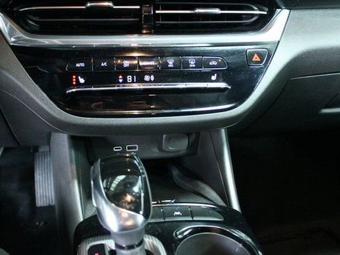 Used 2025 Buick Envista Avenir FWD image 18
