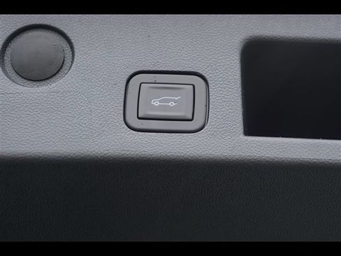 New 2026 Chevrolet Equinox LT w/ Convenience Package II FWD image 12