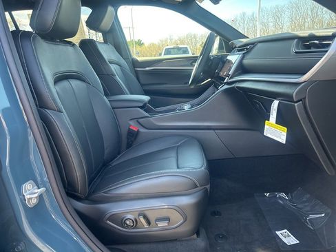 New 2026 Jeep Grand Cherokee L Limited AWD/4WD image 8