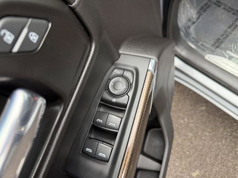 Used 2021 Chevrolet Silverado 1500 RST w/ Z71 Off-Road Package image 13