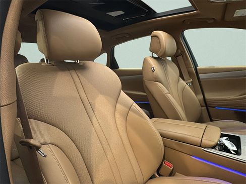 Certified 2025 Genesis G80 2.5T Advanced image 16