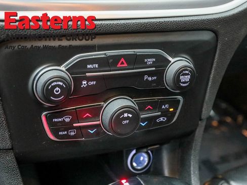 Used 2021 Dodge Charger SXT w/ Leather Interior Group image 20