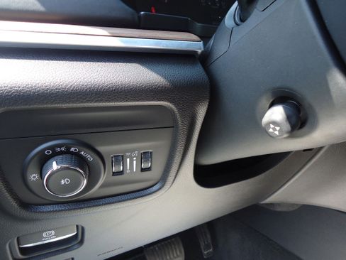 Used 2021 Jeep Grand Cherokee L Summit w/ Luxury Tech Group V image 15