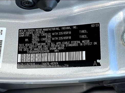 Used 2023 Toyota Highlander LE FWD image 19