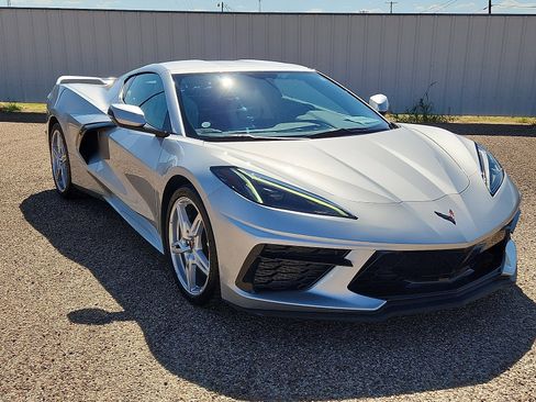 Used 2020 Chevrolet Corvette Stingray w/ Z51 Performance Package image 6