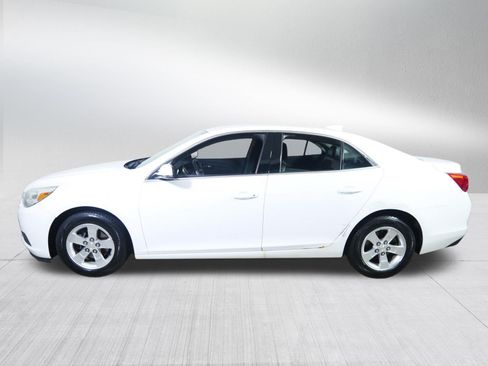 Used 2015 Chevrolet Malibu LT FWD image 4