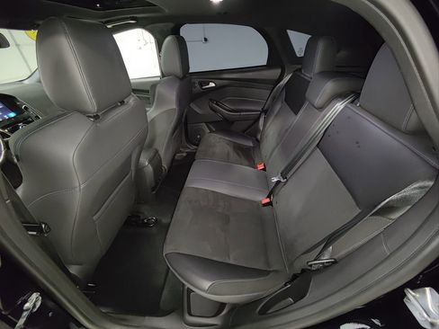 Used 2017 Ford Focus RS image 46