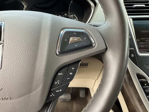 Used 2016 Lincoln MKX Reserve w/ Technology Package image 30
