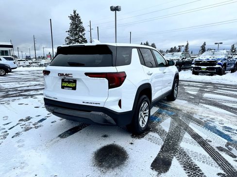 Used 2025 GMC Terrain Elevation image 7