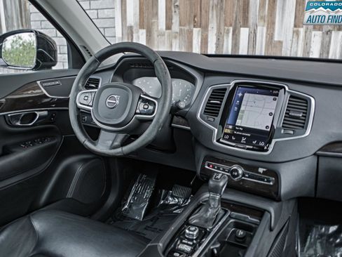 Used 2019 Volvo XC90 T6 Momentum AWD/4WD image 14