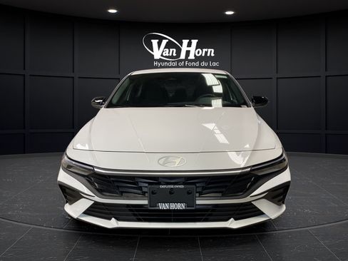 New 2026 Hyundai Elantra Sport FWD image 2