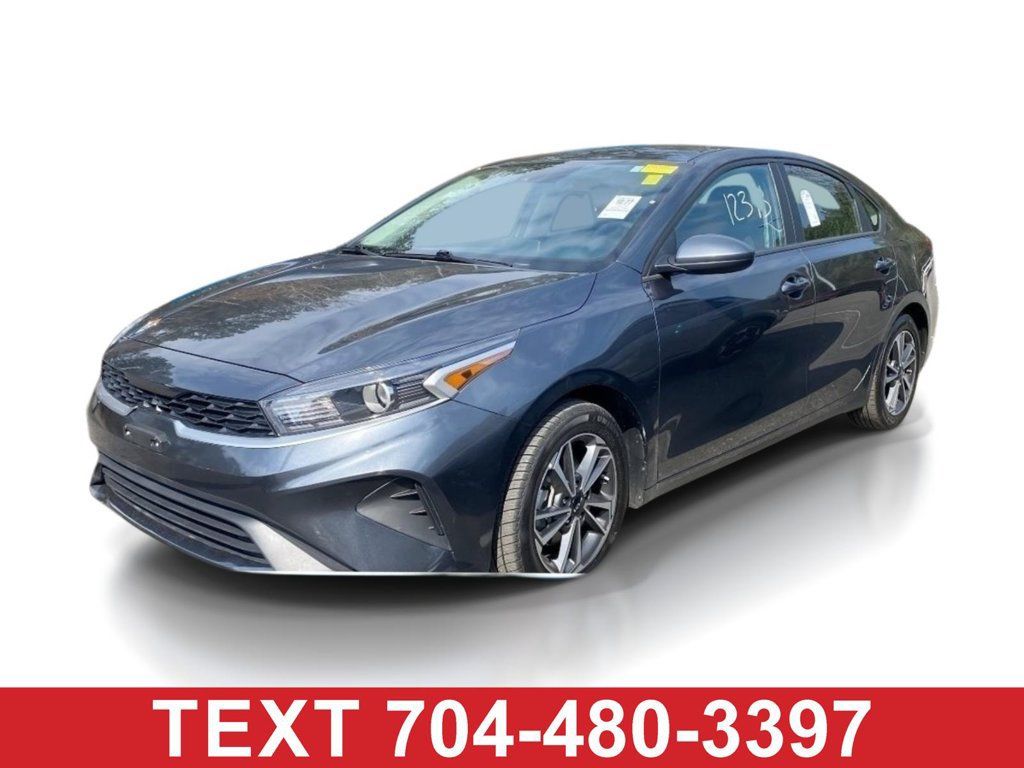 Used 2023 Kia Forte LXS FWD image 1