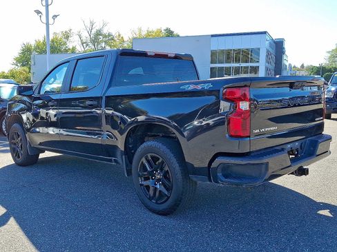 Used 2022 Chevrolet Silverado 1500 Custom image 4