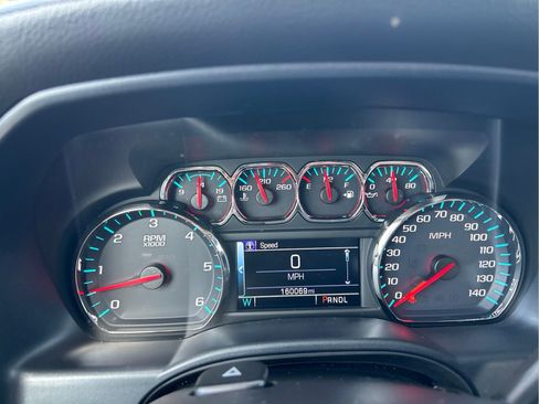 Used 2018 Chevrolet Silverado 1500 LT w/ All Star Edition AWD/4WD image 27