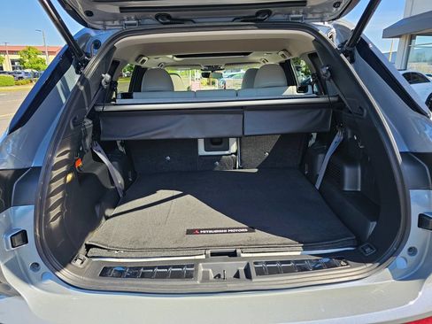 New 2026 Mitsubishi Outlander SE AWD/4WD image 11