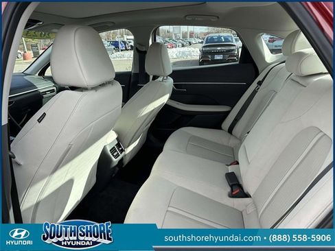 Certified 2023 Hyundai Sonata SEL w/ Convenience Package image 12