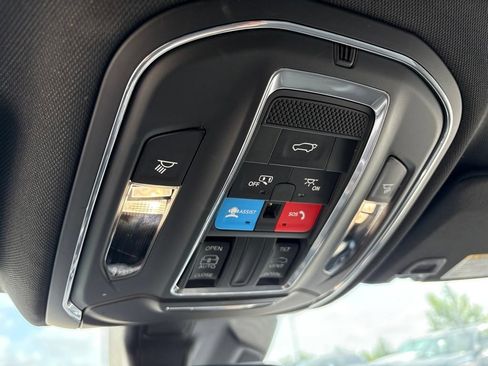 Used 2023 Jeep Grand Cherokee L Laredo AWD/4WD image 20