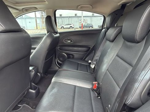 Used 2019 Honda HR-V EX-L image 16